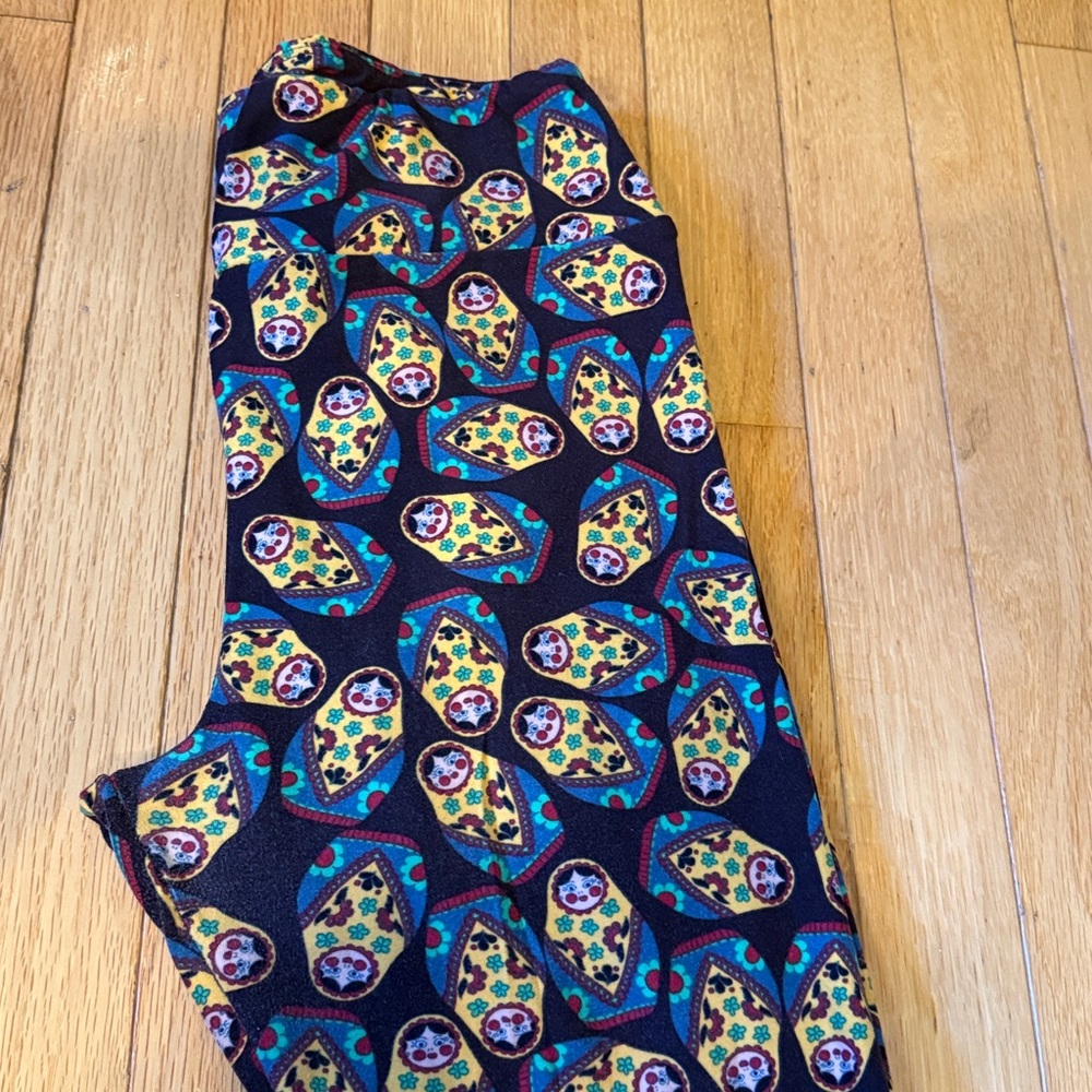 Russian Nesting Doll Matryoshka OS Leggings